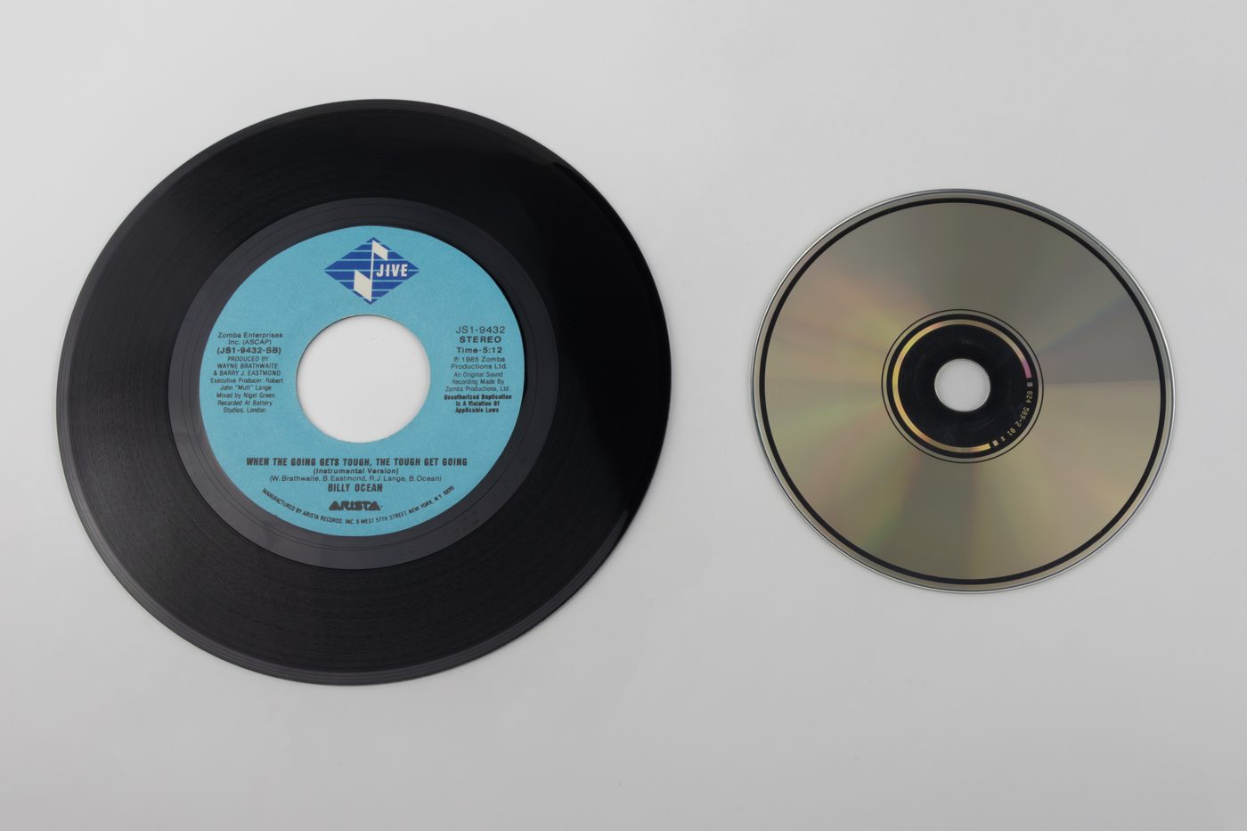 Vinil x CD: o que muda pra quem coleciona